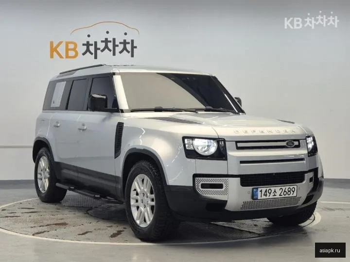 Land Rover Defender 4