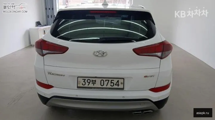Hyundai Tucson 4