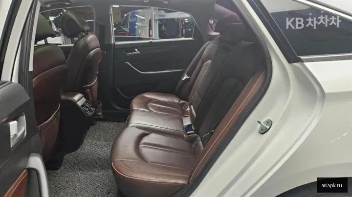 Hyundai Sonata 6
