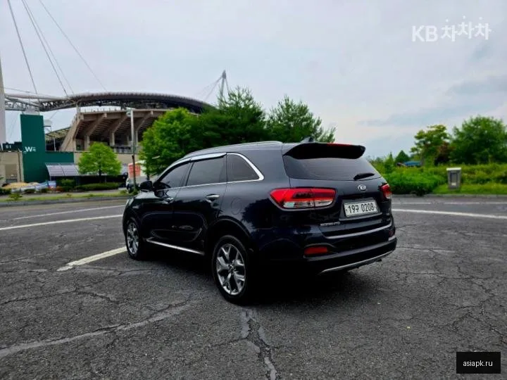 Kia Sorento 4
