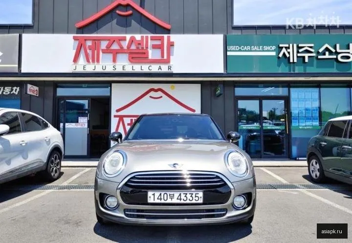 MINI Clubman