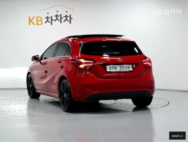 Mercedes-Benz A-Class 4