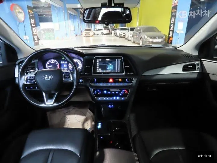 Hyundai Sonata 5