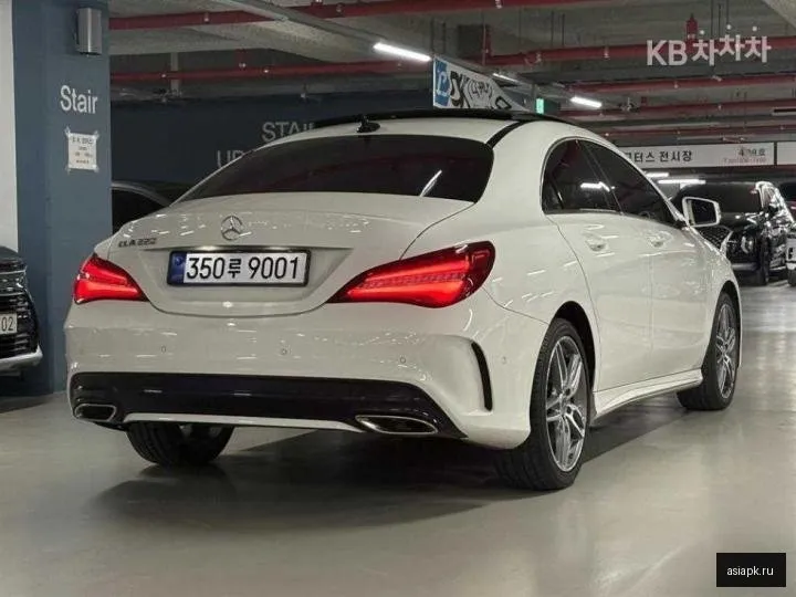 Mercedes-Benz CLA-Class AMG 4