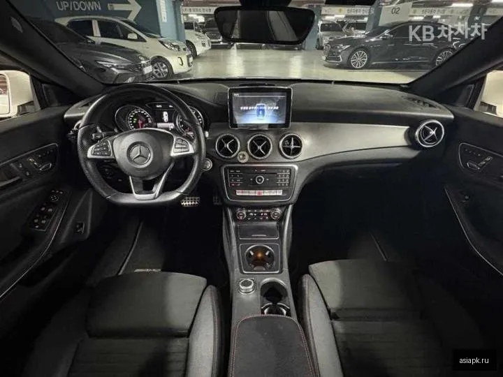 Mercedes-Benz CLA-Class AMG 5