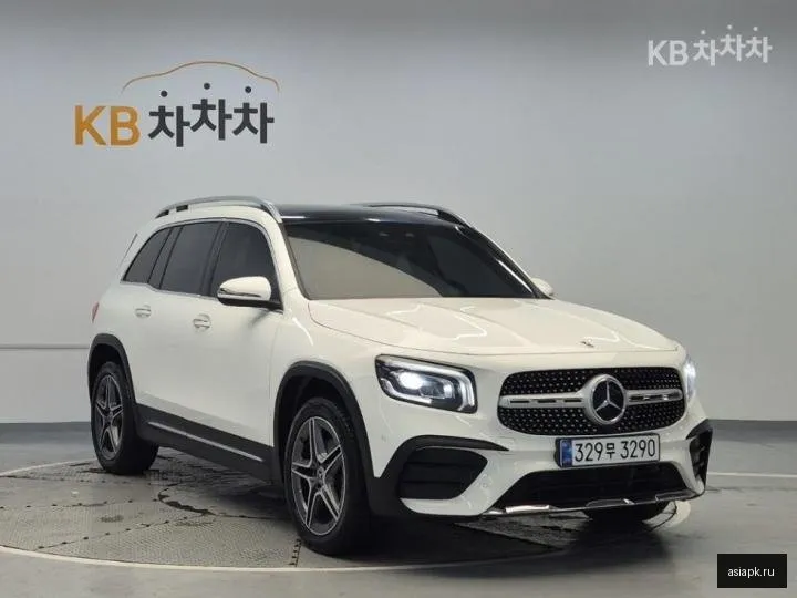 Mercedes-Benz GLB-Class 4