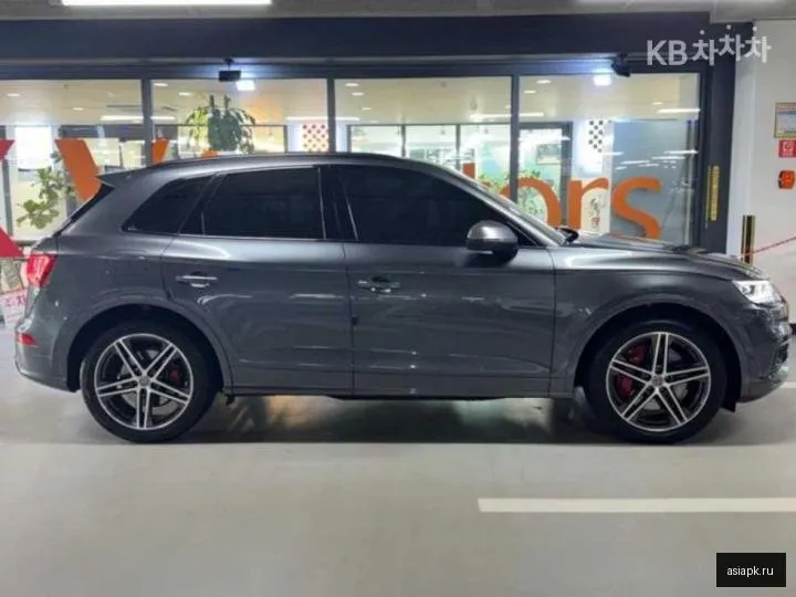 Audi SQ5 3