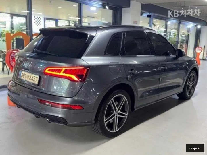 Audi SQ5 4