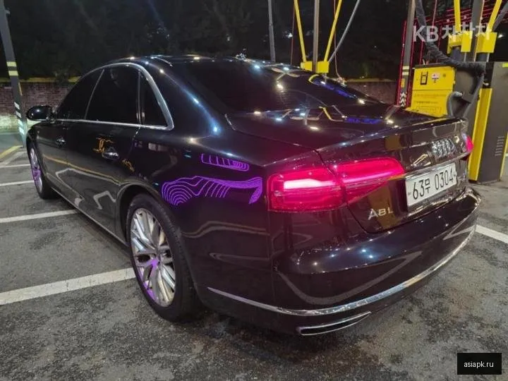 Audi A8 2