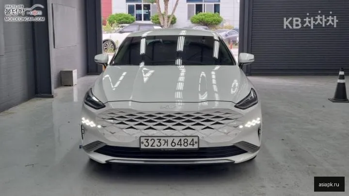 Kia K8 3