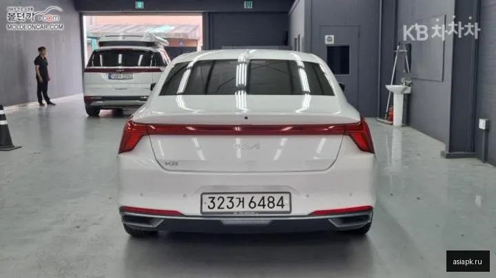 Kia K8 4