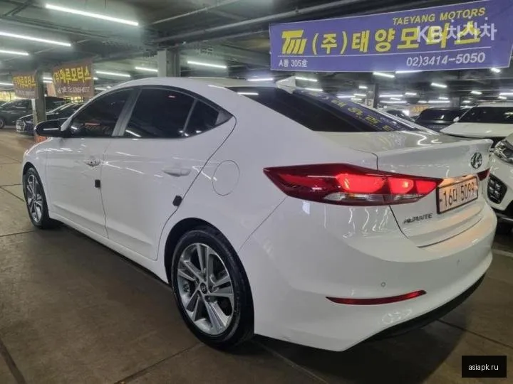 Hyundai Avante 4