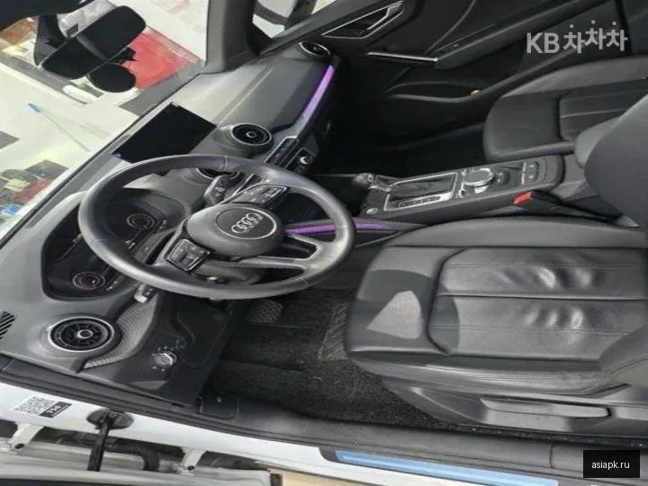 Audi Q2 5