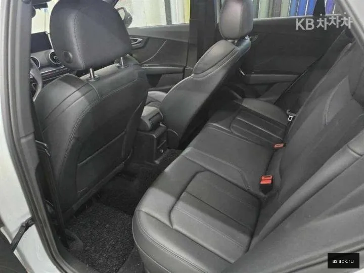 Audi Q2 6