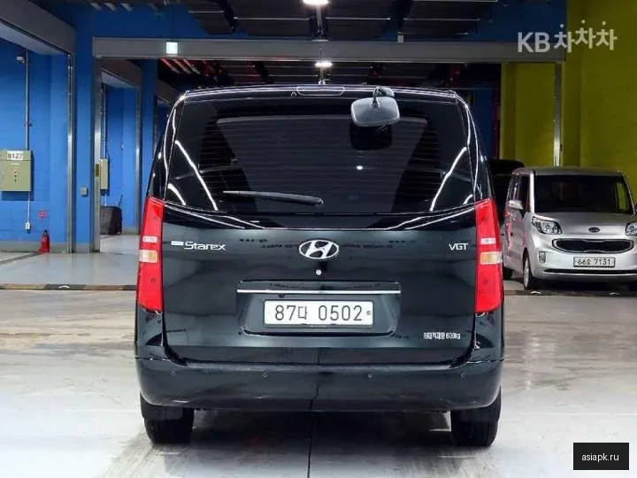 Hyundai Starex 3