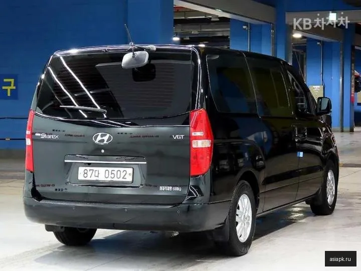 Hyundai Starex 4