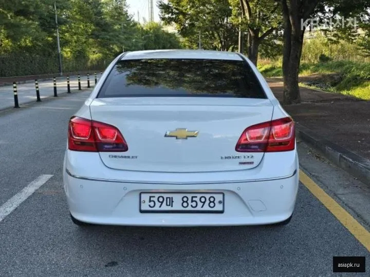 Chevrolet Cruze 4