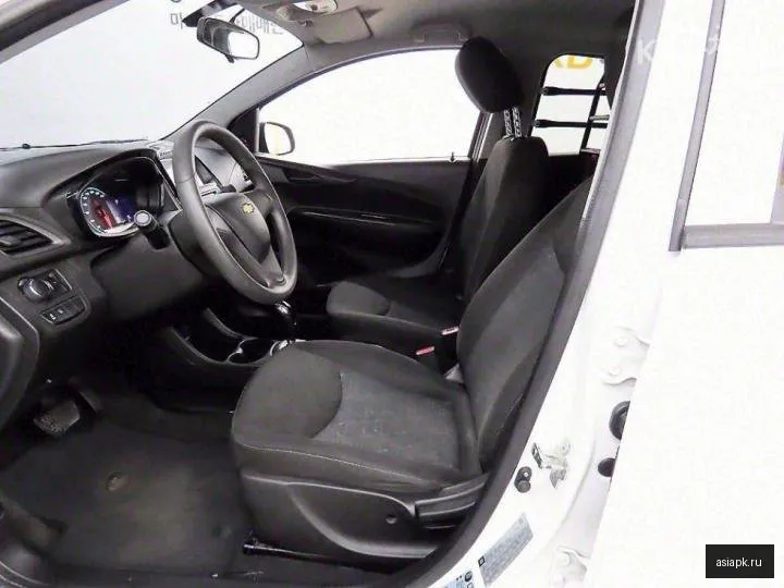 Chevrolet Spark 5