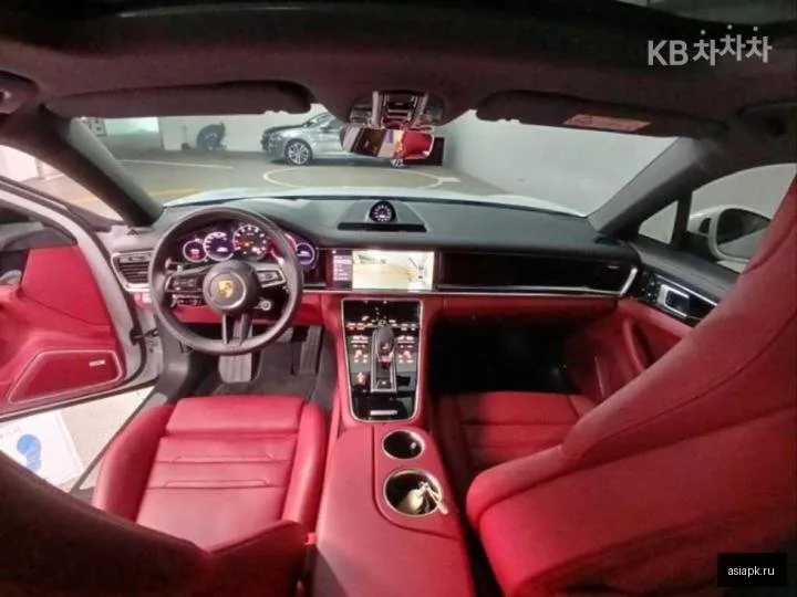 Porsche Panamera 6