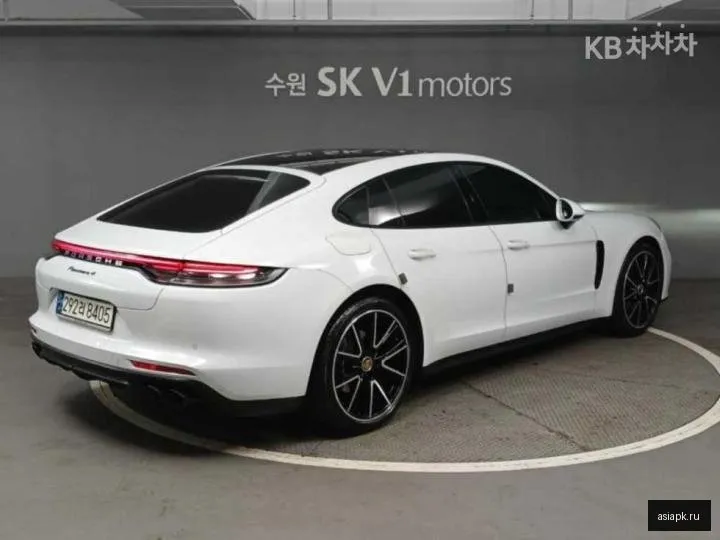 Porsche Panamera 4