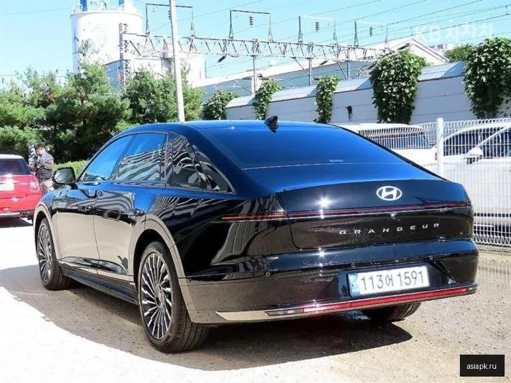 Hyundai Grandeur 3