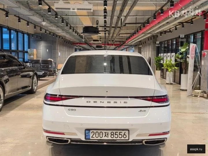 Genesis G90 4