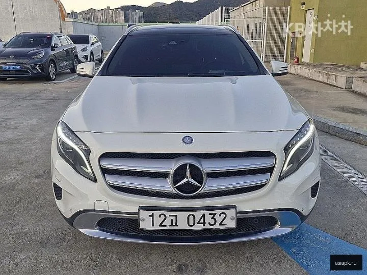 Mercedes-Benz GLA-Class