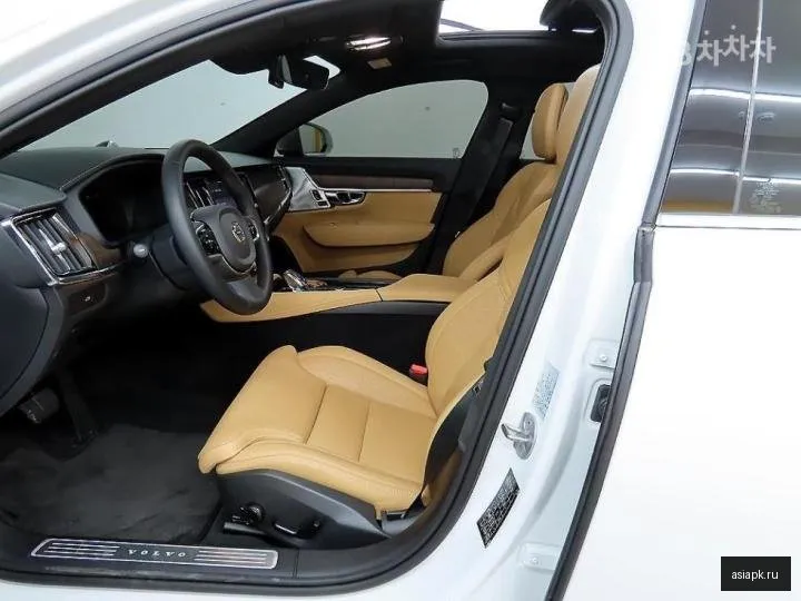 Volvo S90 5