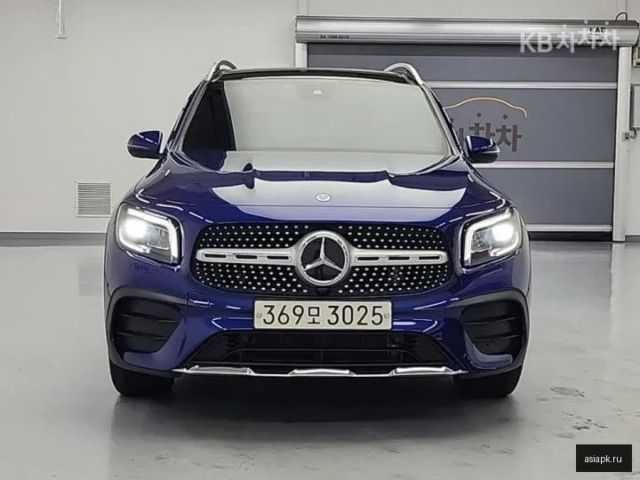 Mercedes-Benz GLB-Class 2