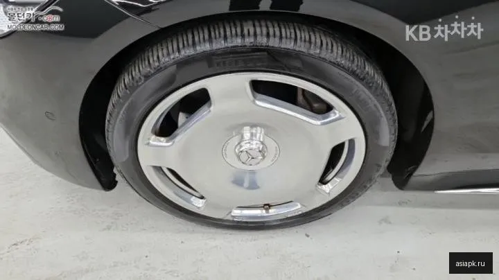 Mercedes-Benz S-Class 6
