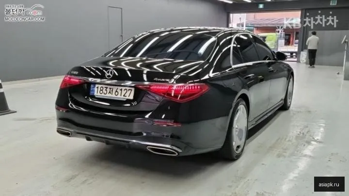 Mercedes-Benz S-Class 2
