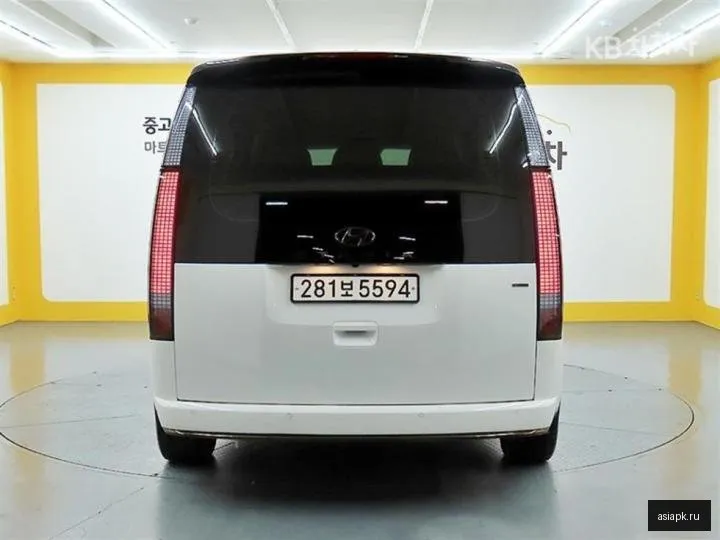 Hyundai Staria 3