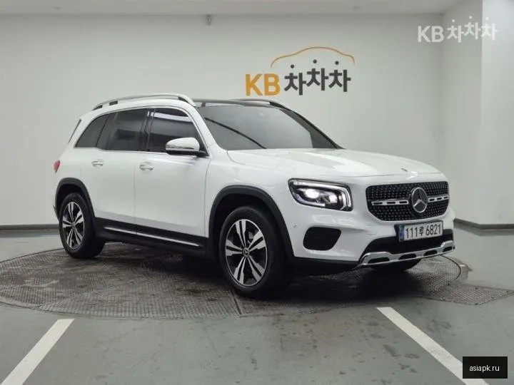 Mercedes-Benz GLB-Class 2