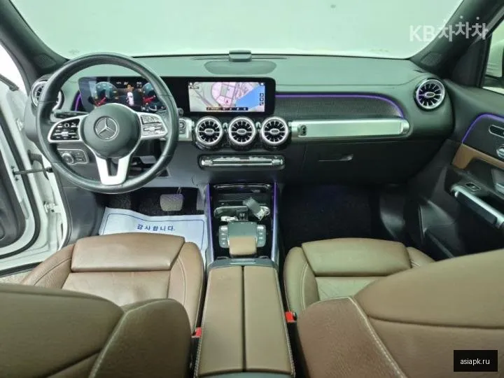Mercedes-Benz GLB-Class 5