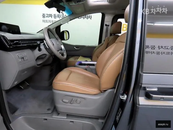 Hyundai Staria 5