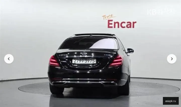 Mercedes-Benz S-Class 4