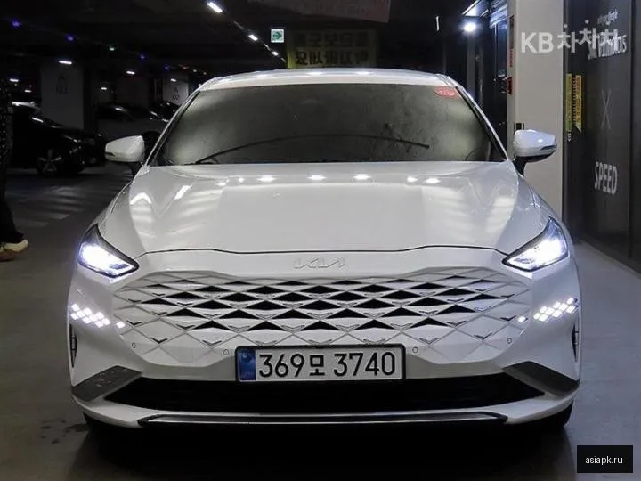 Kia K8 2