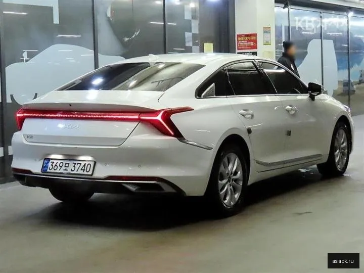 Kia K8 4