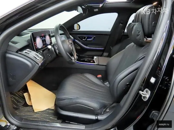 Mercedes-Benz S-Class 5
