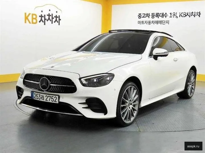 Mercedes-Benz E-Class 2