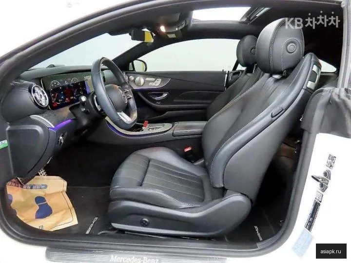 Mercedes-Benz E-Class 5