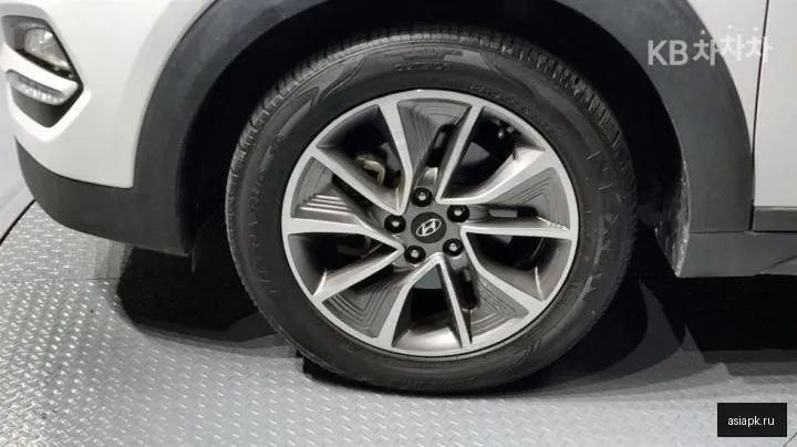Hyundai Tucson 5