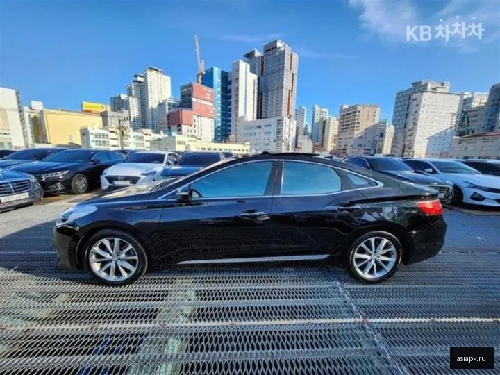 Hyundai Grandeur 3