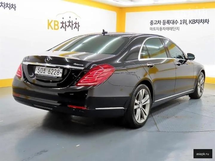 Mercedes-Benz S-Class 4