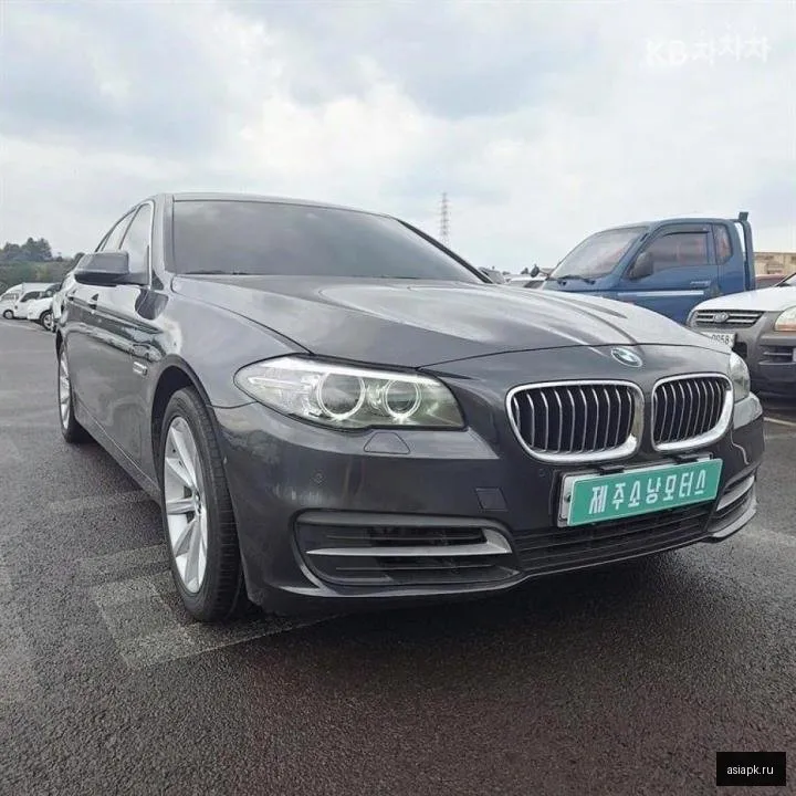 BMW 5-Series 2