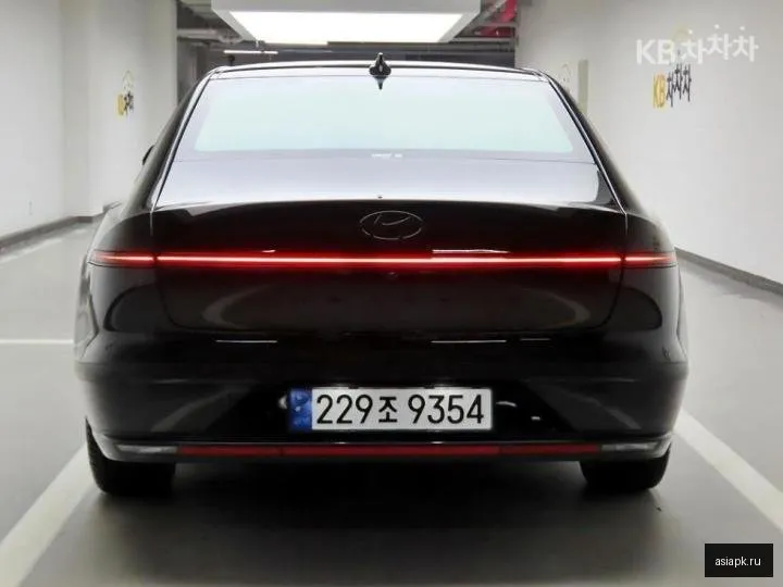 Hyundai Grandeur 3