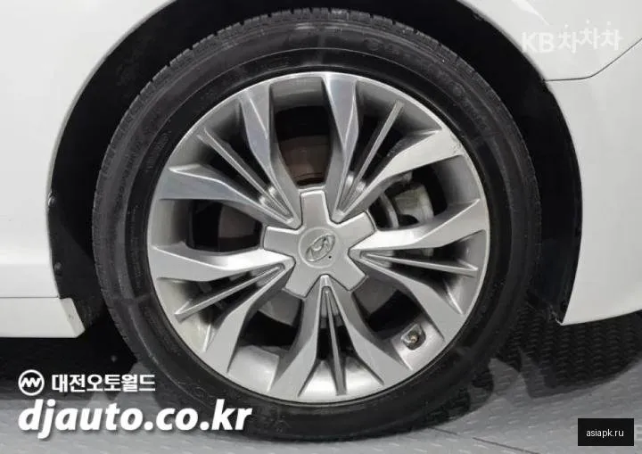 Hyundai Sonata 5