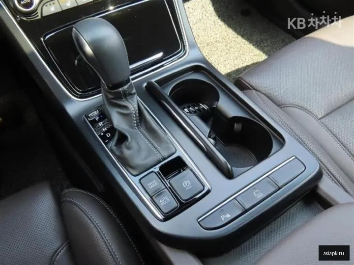 Hyundai Grandeur 6
