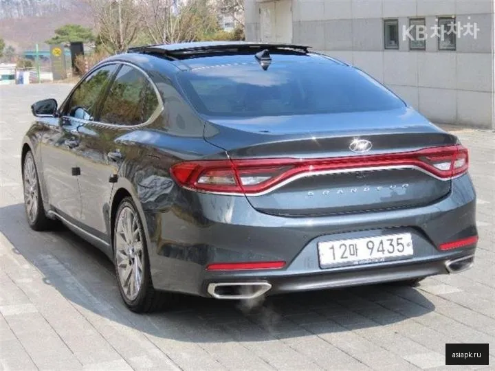 Hyundai Grandeur 4