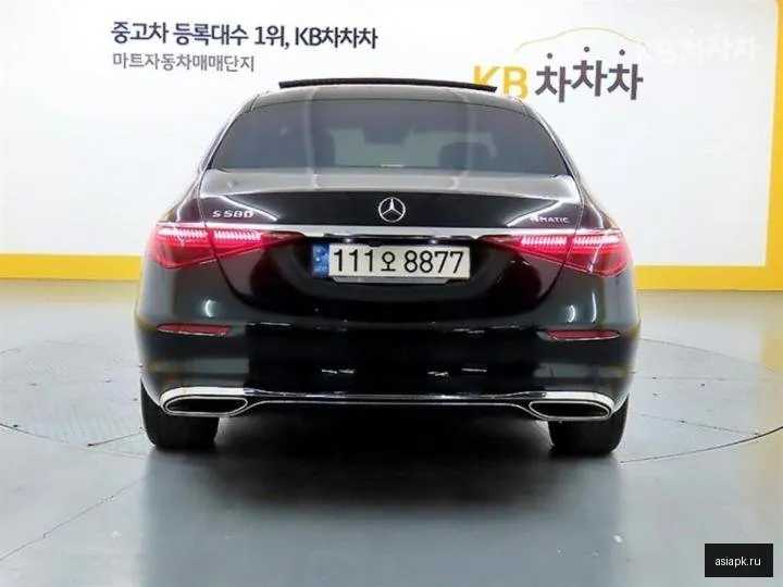 Mercedes-Benz S-Class 3